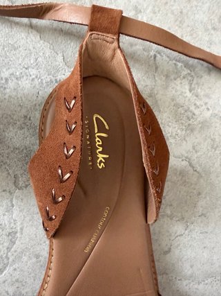 Sandali Clarks scamosciati marroni