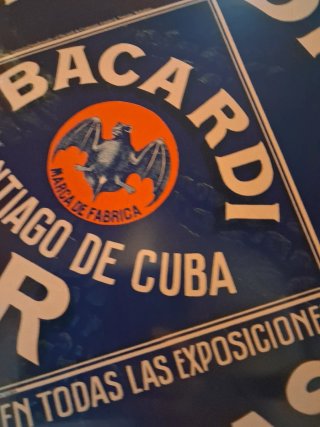 Cartel antiguo Bacardi Santiago de Cuba de chapa