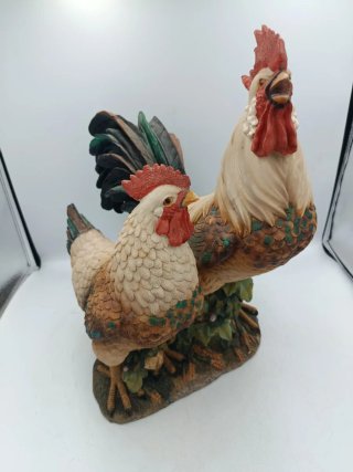 FIGURA DE GALLINA Y GALLO DECORATIVO