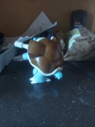 Figurita Blastoise de Lujo (sin chorros)