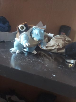 Figurita Blastoise de Lujo (sin chorros)