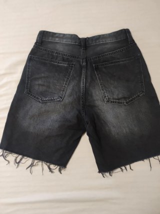 Bermuda vaquera hombre negra. Talla 38