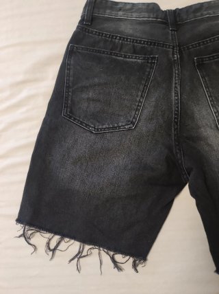 Bermuda vaquera hombre negra. Talla 38
