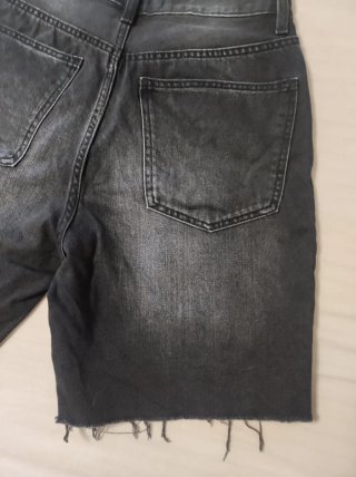 Bermuda vaquera hombre negra. Talla 38