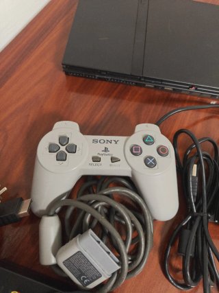 Consola PS2 Slim Negra + Accesorios