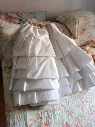 Traje de Fallera Beige y Dorado 10 años