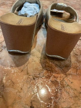Sandalias Giossepo Mujer Doradas