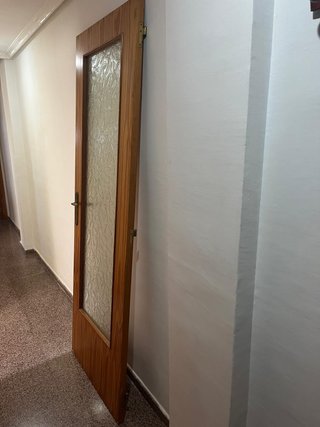 Puerta interior madera y cristal