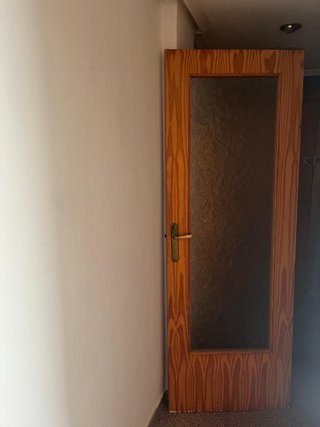 Puerta interior madera y cristal