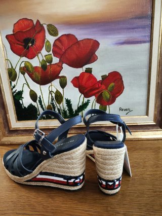 Sandalias Tommy Hilfiger Talla 37 Nuevas