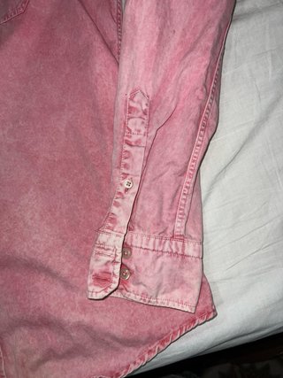 Camiseta Pull&Bear rosa efecto desgastado