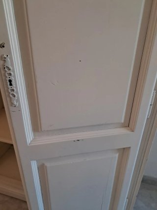 Armario madera vintage blanco con baldas