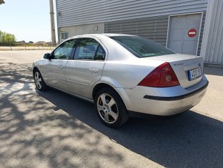 Ford Mondeo 2002