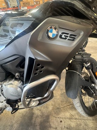 BMW GS 850 Adventure 2021 Negra