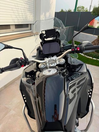 BMW GS 850 Adventure 2021 Negra