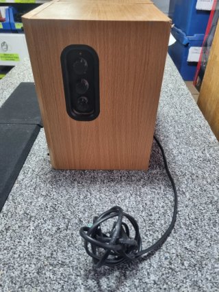 MONITORES AKAI AUTOAMPLIFICADOS