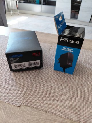 Boss RC-1 Loop Station + Adaptador AC