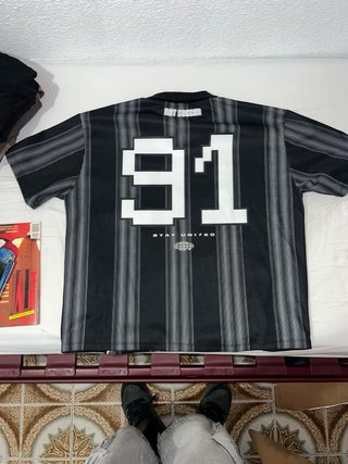 Camiseta Pull&Bear Negra y Blanca Talla M