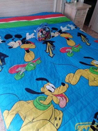Colcha infantil Mickey y Pluto
