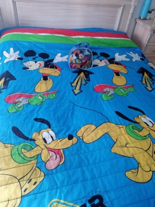 Colcha infantil Mickey y Pluto
