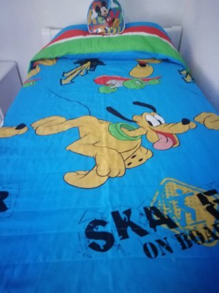 Colcha infantil Mickey y Pluto
