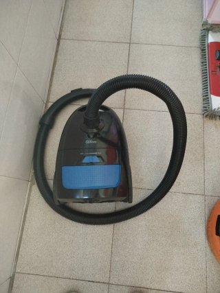Aspiradora con bolsa Qilive