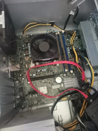 Torre Lenovo Ryzen 5