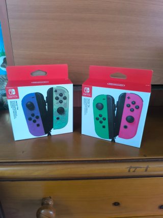Mandos Nintendo Switch Morado y Verde