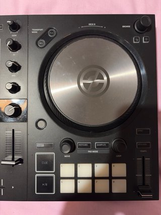 Controlador DJ Traktor Kontrol S2