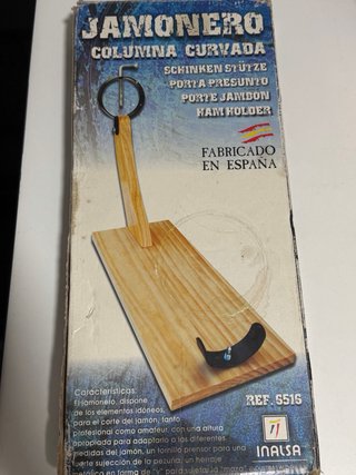 Jamonero de madera y metal
