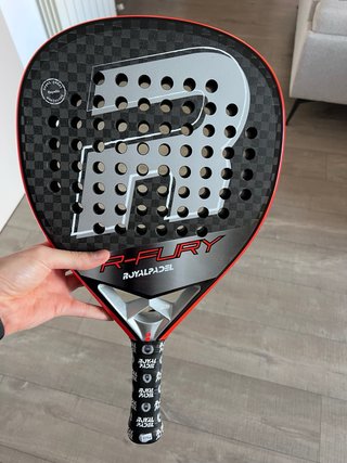 Pala Padel Royal Padel Fury Negra Sin Estrenar