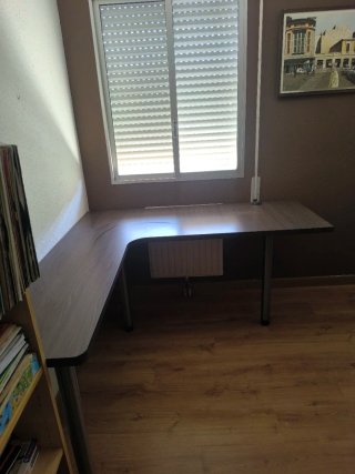 Escritorio esquinero madera y metal