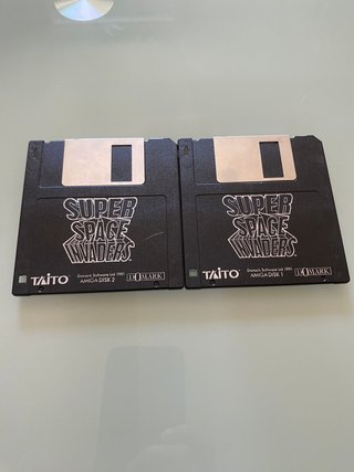 Super Space Invaders Commodore Amiga Original Flop