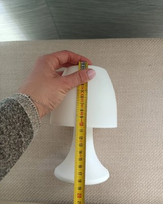 Lampada da tavolo bianca