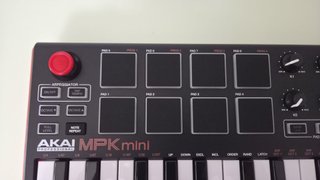 Teclado MIDI Akai Professional MPK mini