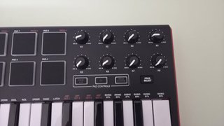 Teclado MIDI Akai Professional MPK mini