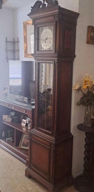 Reloj de pie antiguo La Suiza