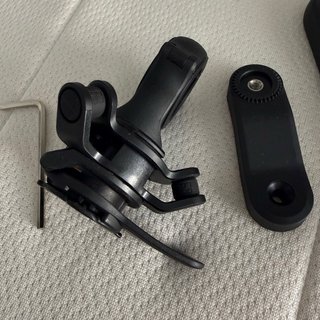 Quadlock + Antivibraciones + Funda iPhone 16 Pro