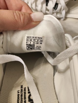 Adidas Tokyo Beige/Negro