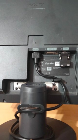 Monitor Sony Plata y Negro