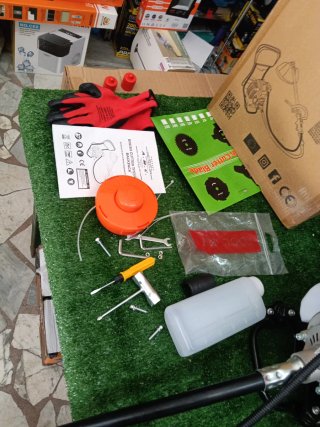 Decespugliatore a zaino 52cc benzina
