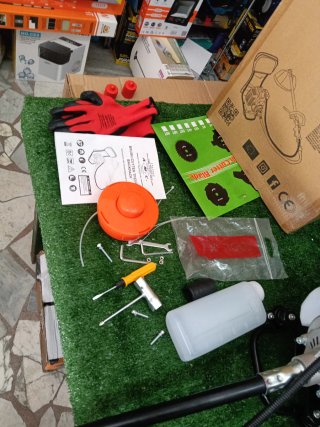 Decespugliatore a zaino 52cc benzina