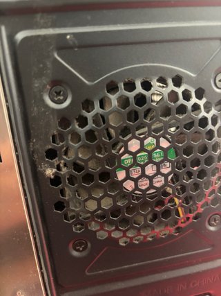 PC Aerocool y Monitor ASUS