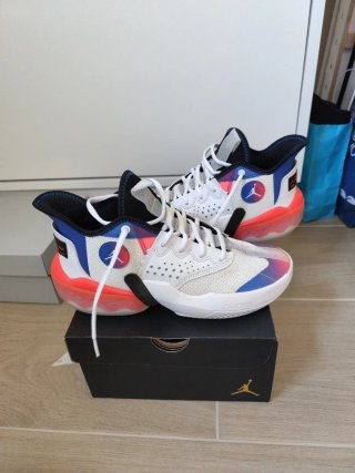 Jordan React Elevation Azul Rojo Blanco