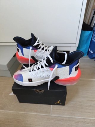 Jordan React Elevation Azul Rojo Blanco