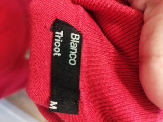 Jersey cuello alto rojo talla M