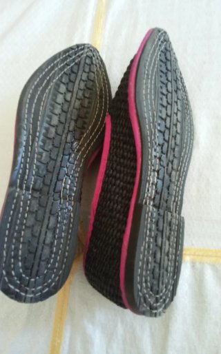 Friulane Scarpe Nere e Rosa