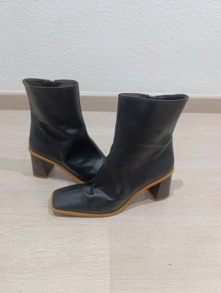 Botines tacón cuadrados negros