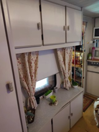 Caravana <750kg AUTÓNOMA + Avancé + cocina