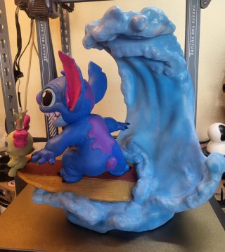 Diorama Stitch Surfeando